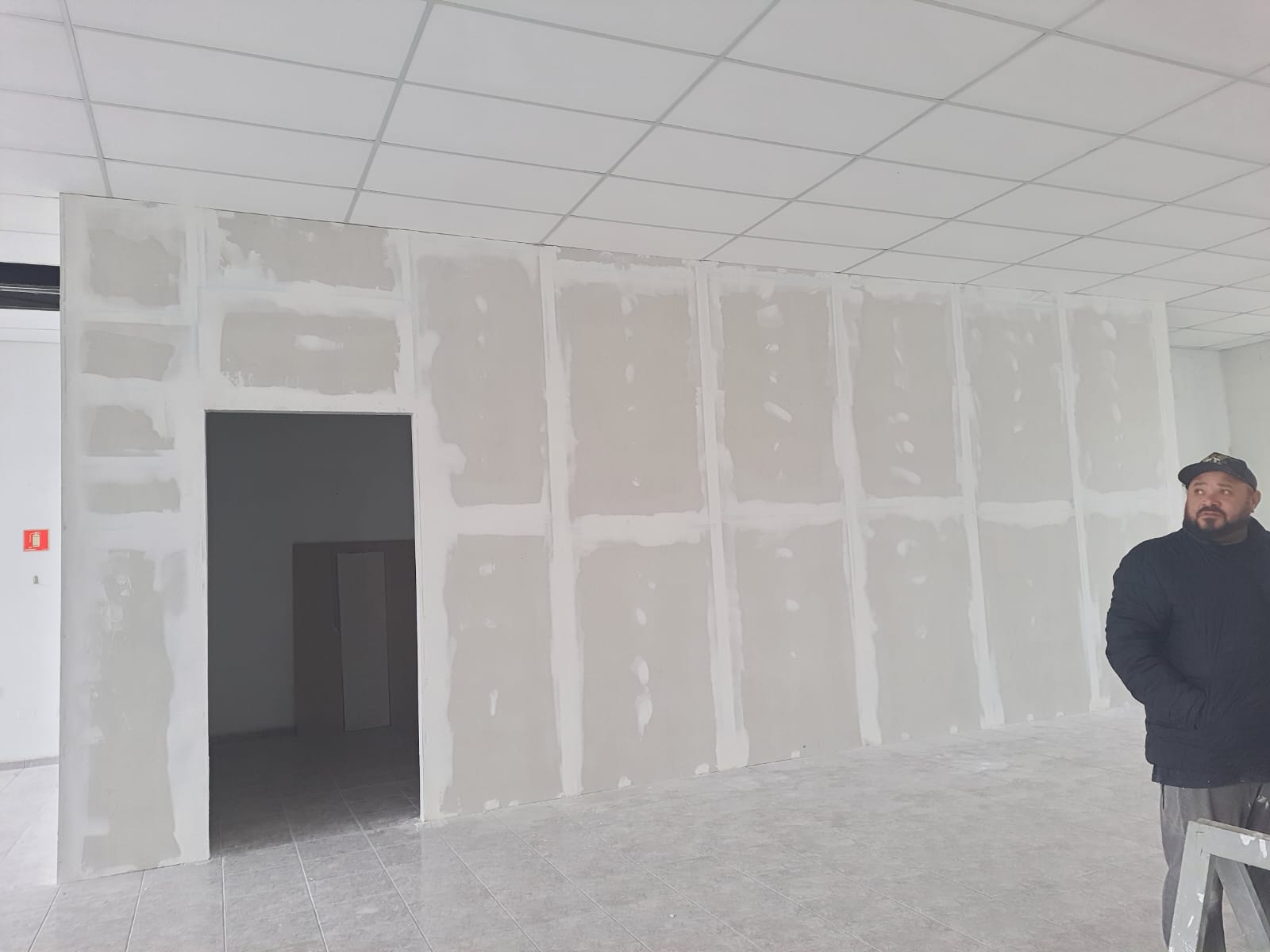 Parede de drywall em execução
